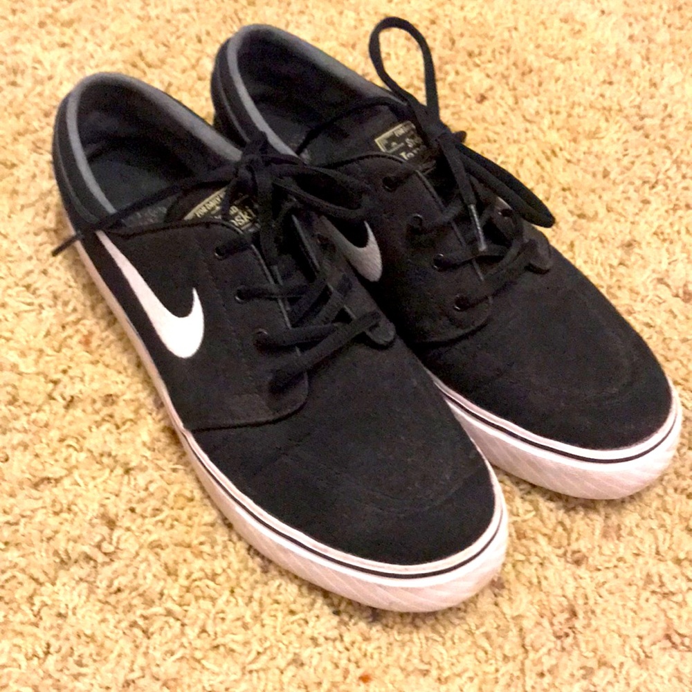 NIKE Stefan Janoski shoe